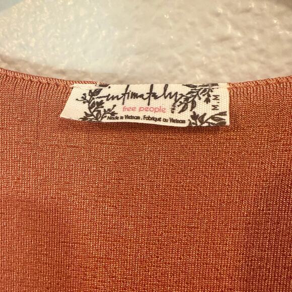 Free People Intimately Long Sleeve Turnt Bodysuit V Neck Size Med Ginger Spice - Picture 3 of 5